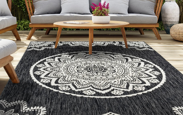 Plain or Patterned? Choosing the Right Artistry Outdoor Rug