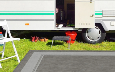 10 Things to Know Before Choosing the Perfect Outdoor Rug for Summer