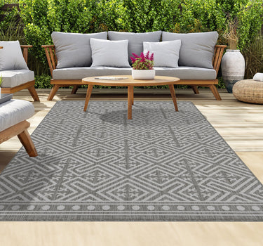 Outdoor Rugs Medallion Portobello Collection - Dark Grey / Cream